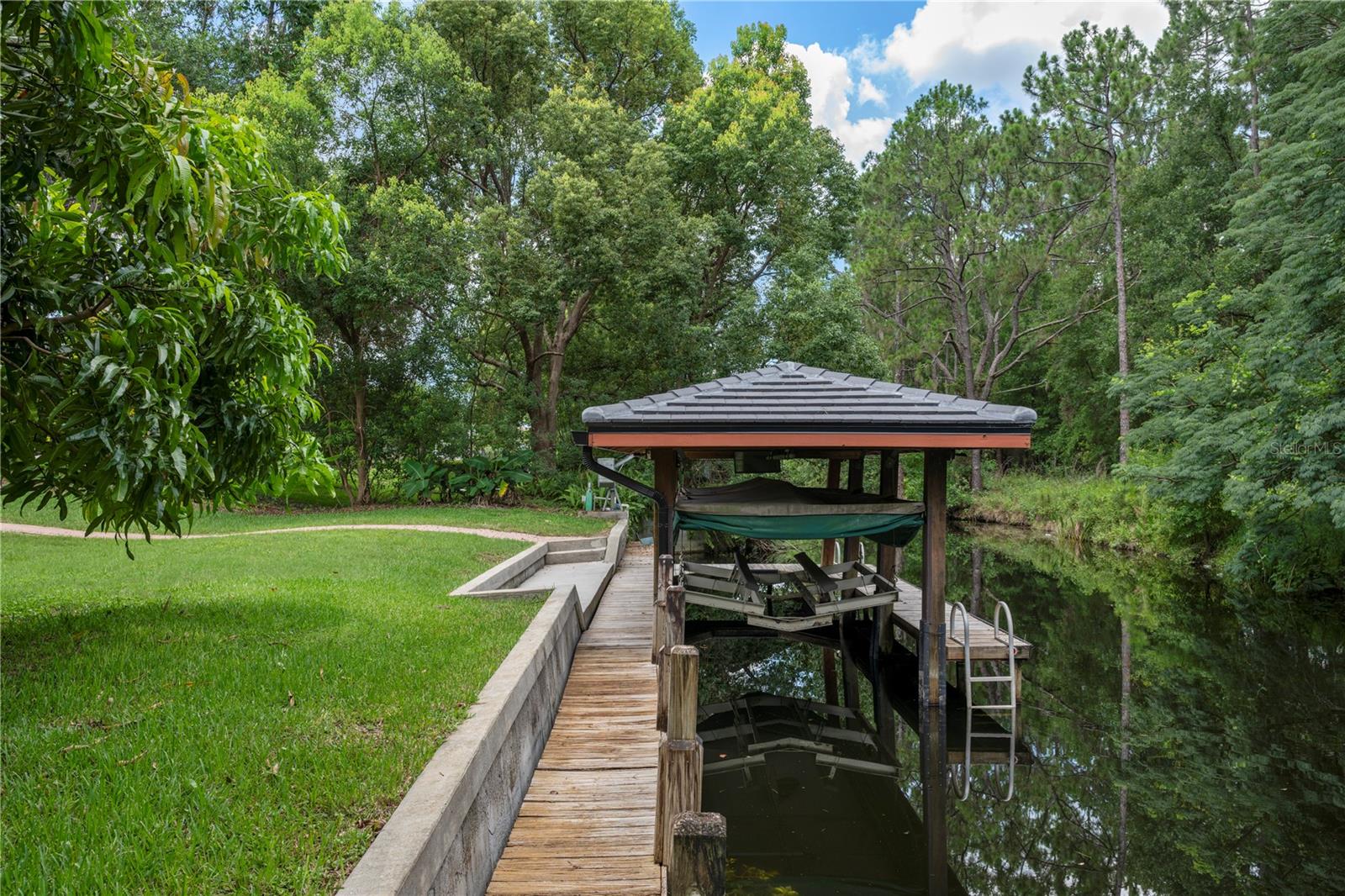 O6300031 Property Photo