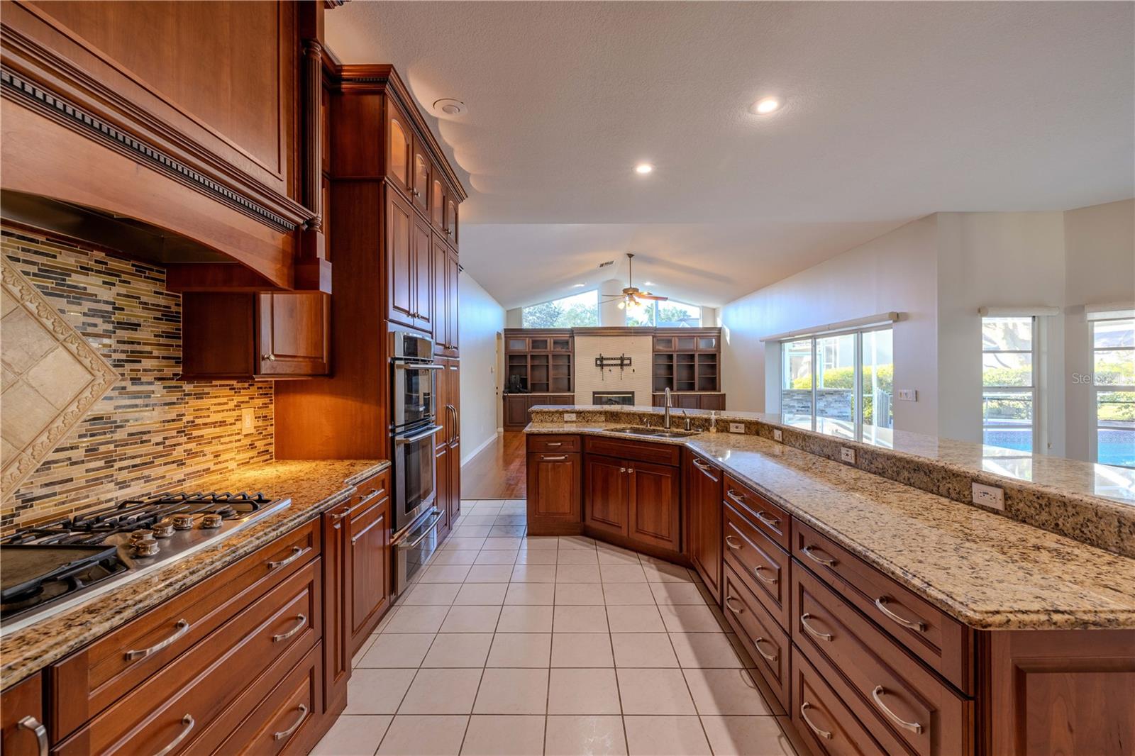 9159 HIGHLAND RIDGE WAY, TAMPA, FL, 33647