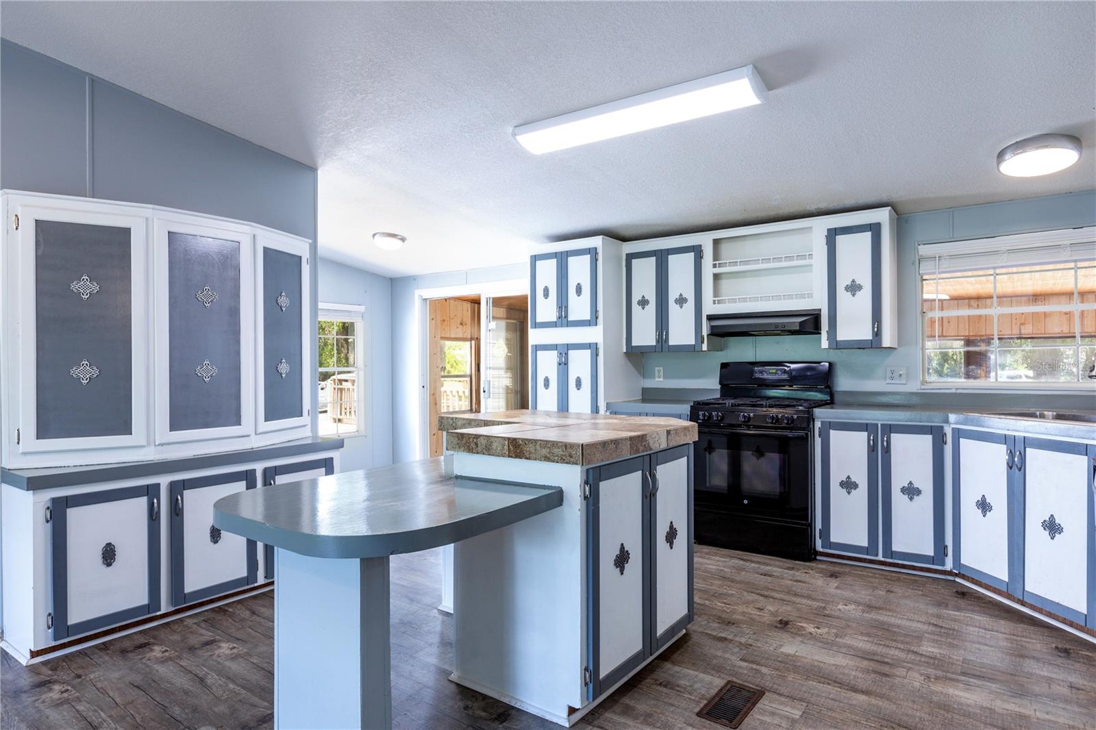 10728 SW COUNTY ROAD 18, LAKE BUTLER, FL, 32054