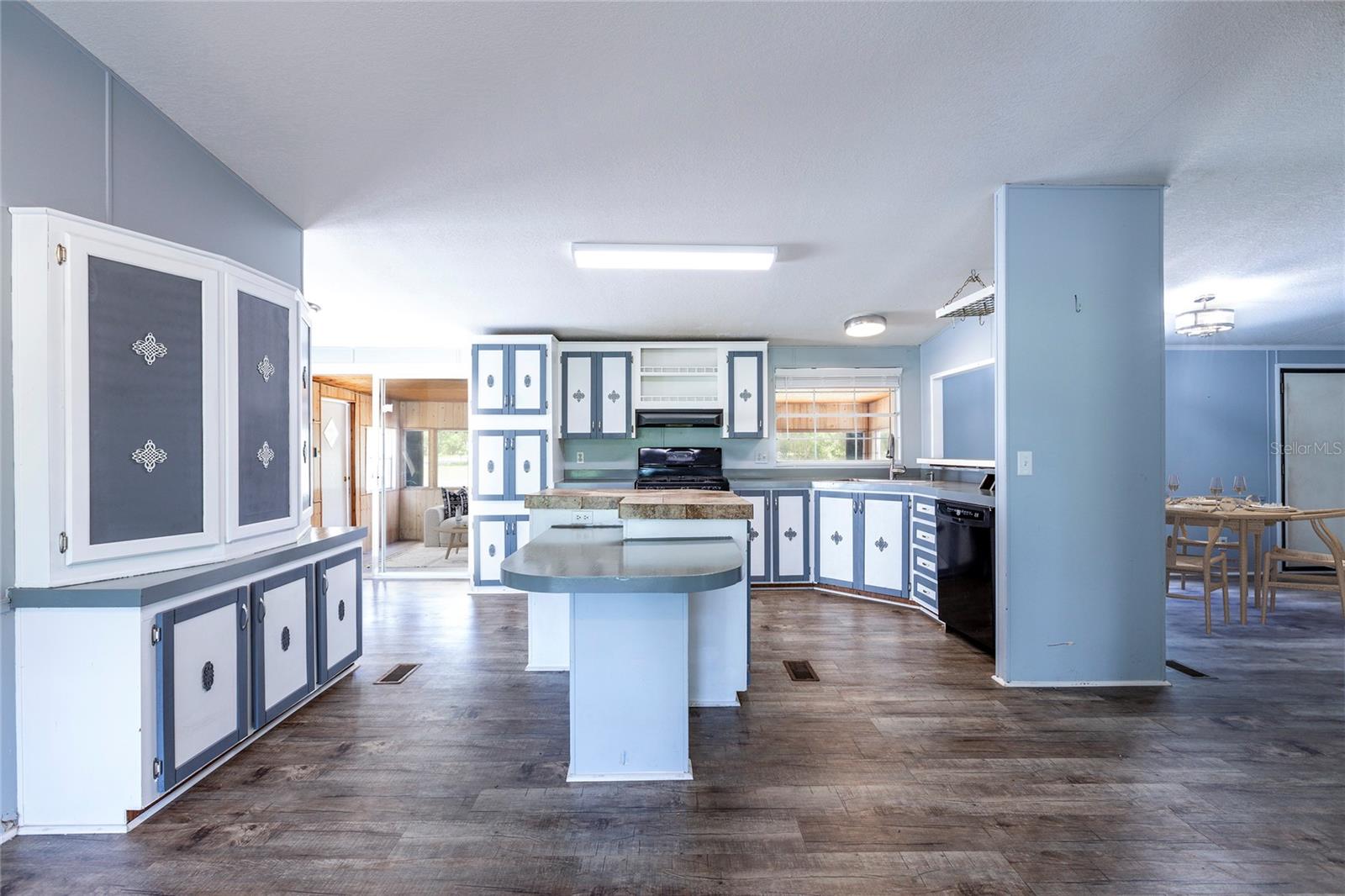 10728 SW COUNTY ROAD 18, LAKE BUTLER, FL, 32054