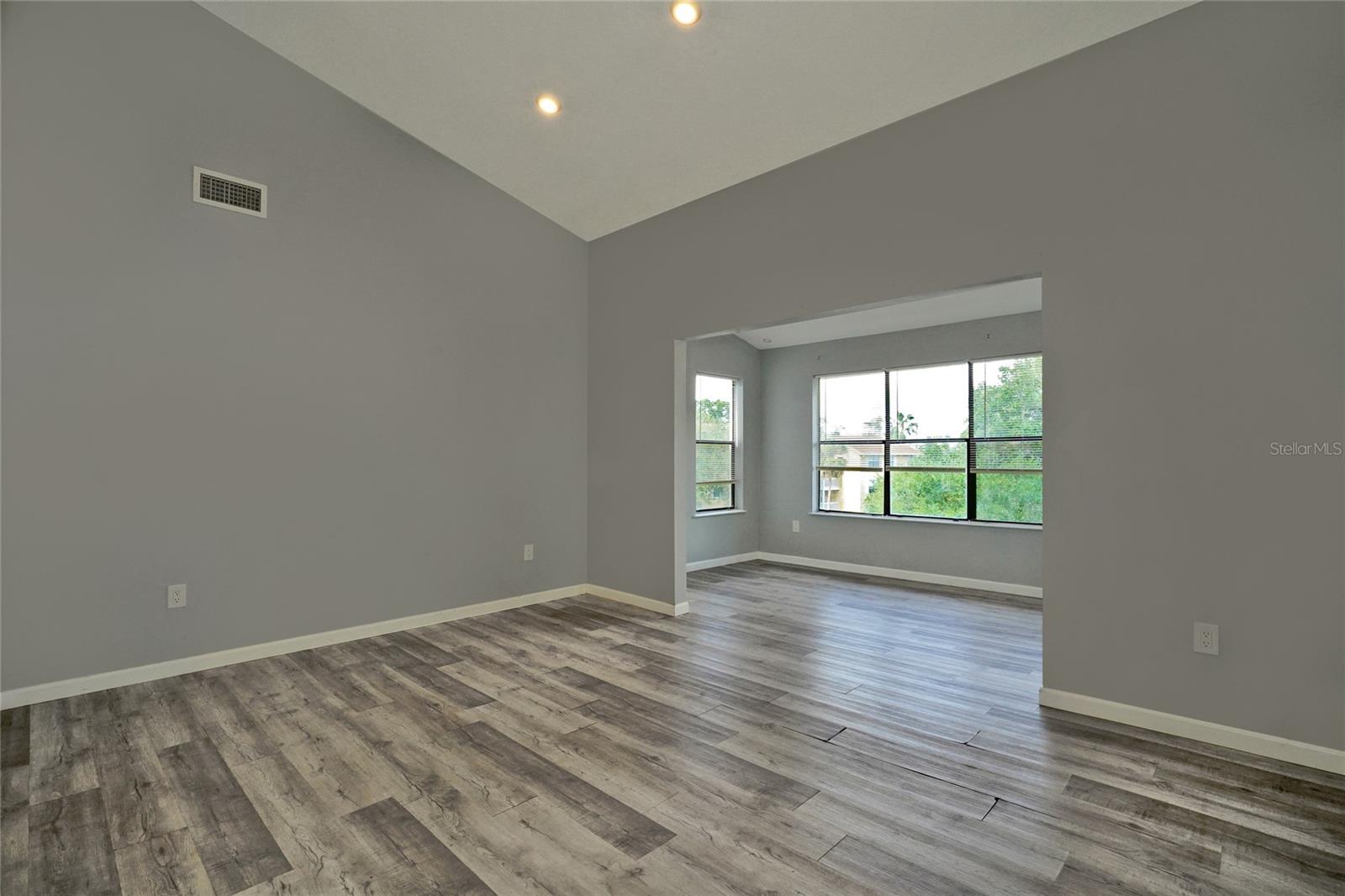 225 S TROPICAL TRL #110, MERRITT ISLAND, FL, 32952