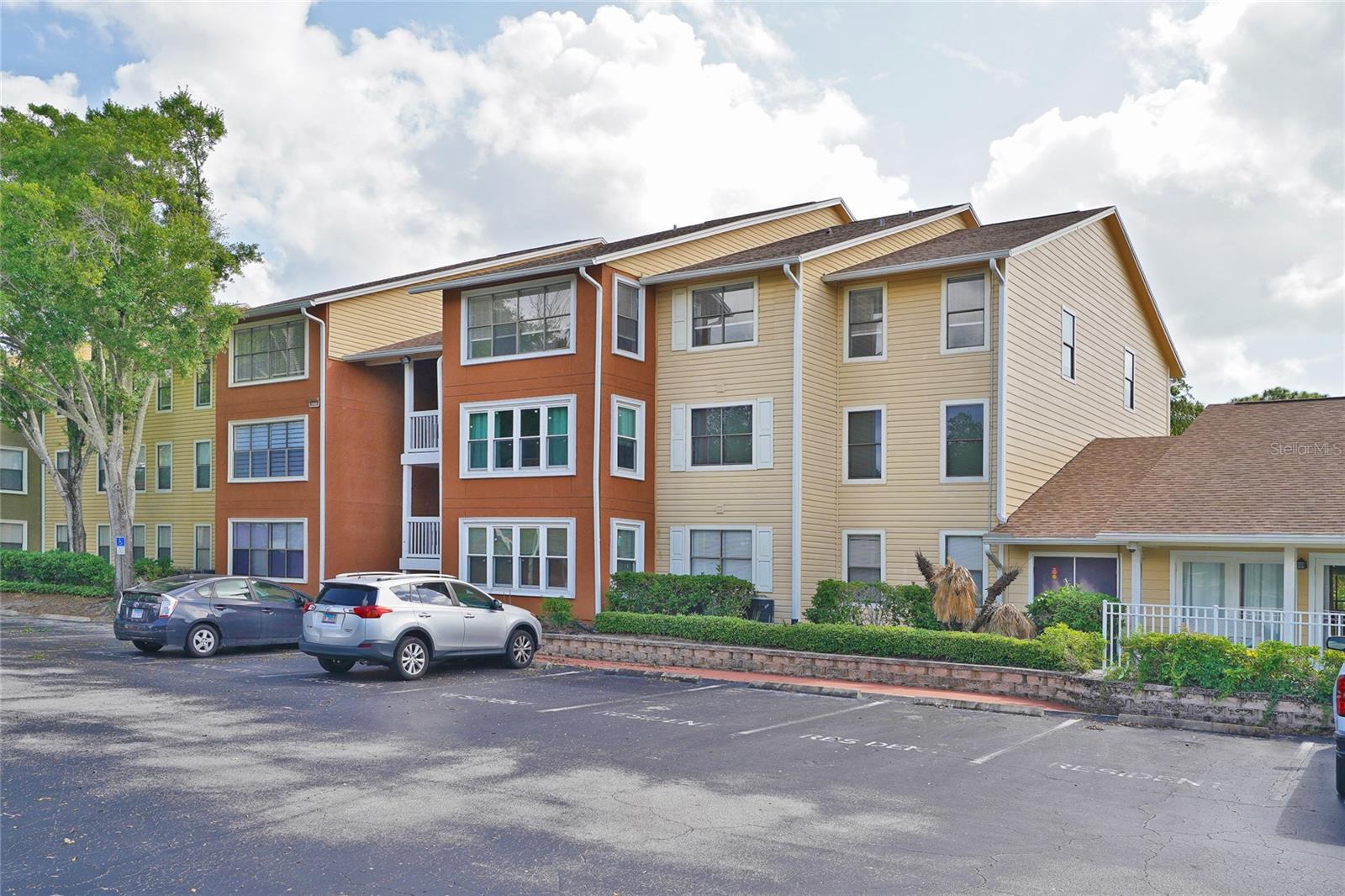 225 S TROPICAL TRL #110, MERRITT ISLAND, FL, 32952