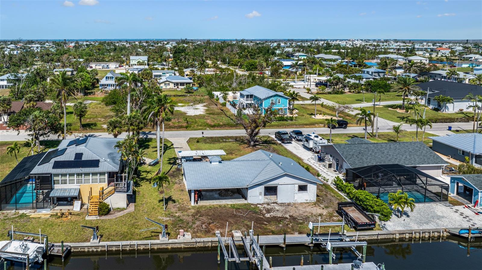 2560 BAYBREEZE ST, ST JAMES CITY, FL, 33956