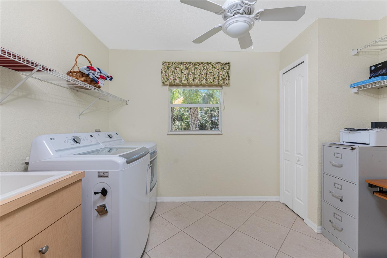 810 ROTONDA CIR, ROTONDA WEST, FL, 33947