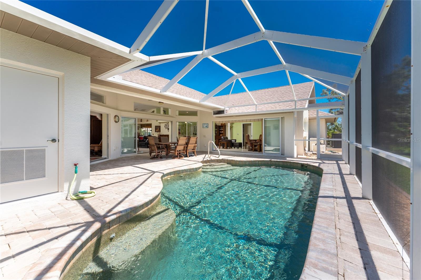 810 ROTONDA CIR, ROTONDA WEST, FL, 33947