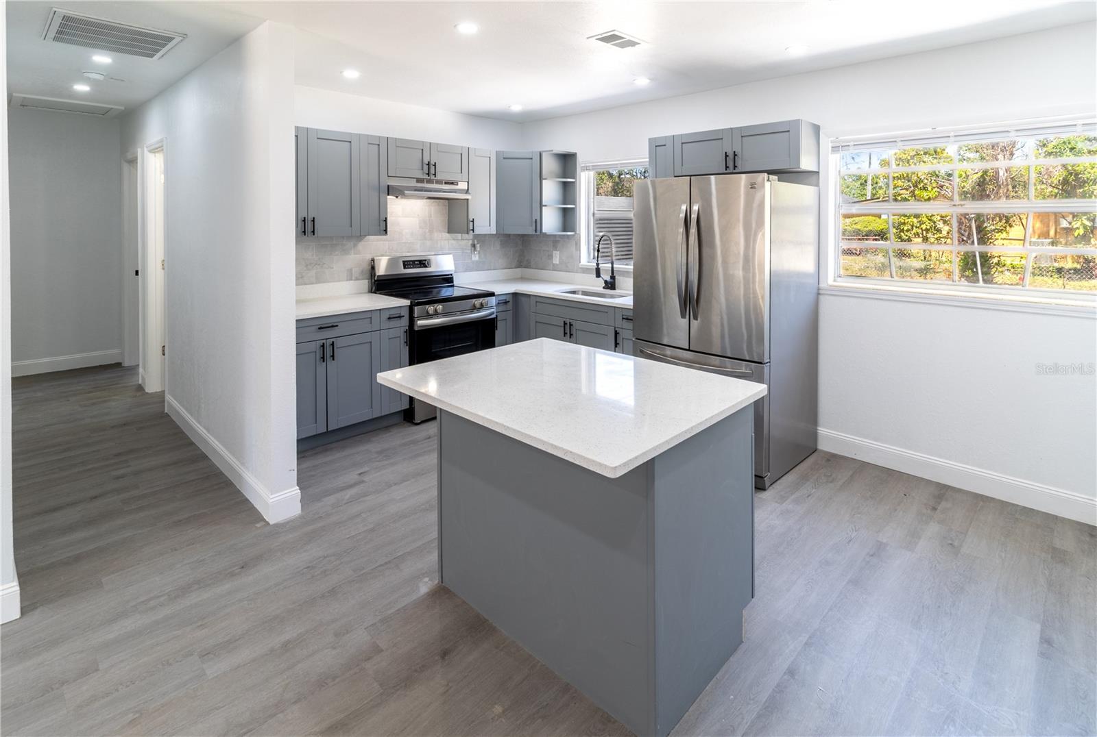 704 E 114TH AVE, TAMPA, FL, 33612