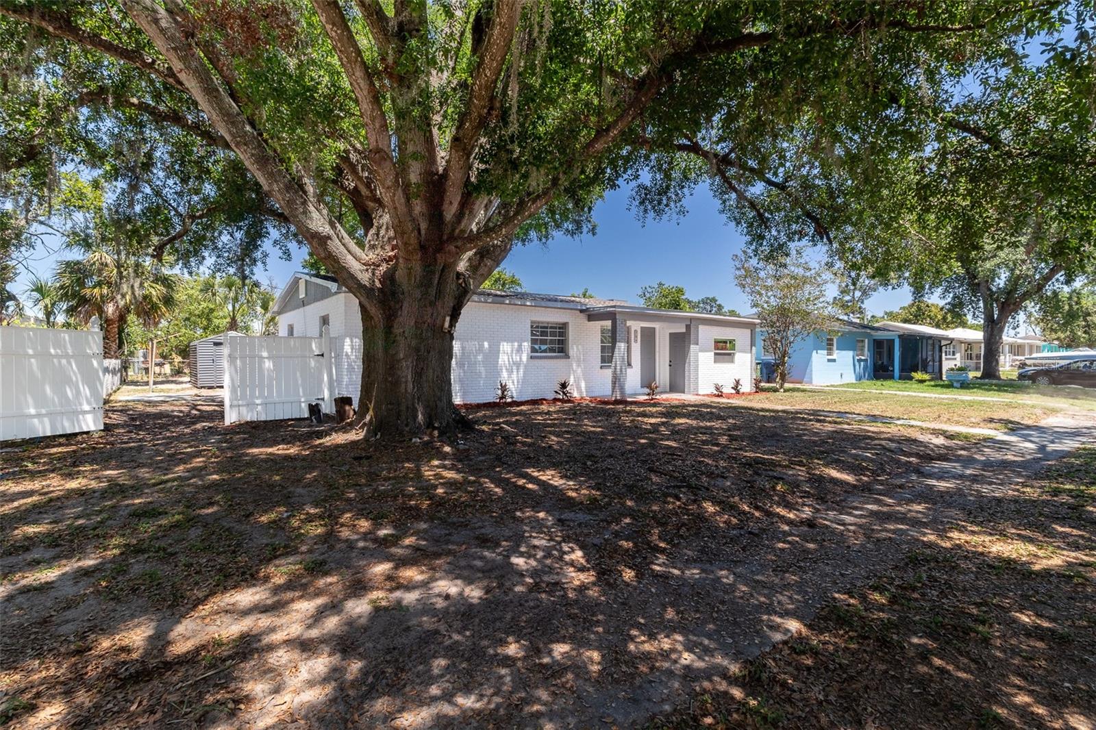 704 E 114TH AVE, TAMPA, FL, 33612