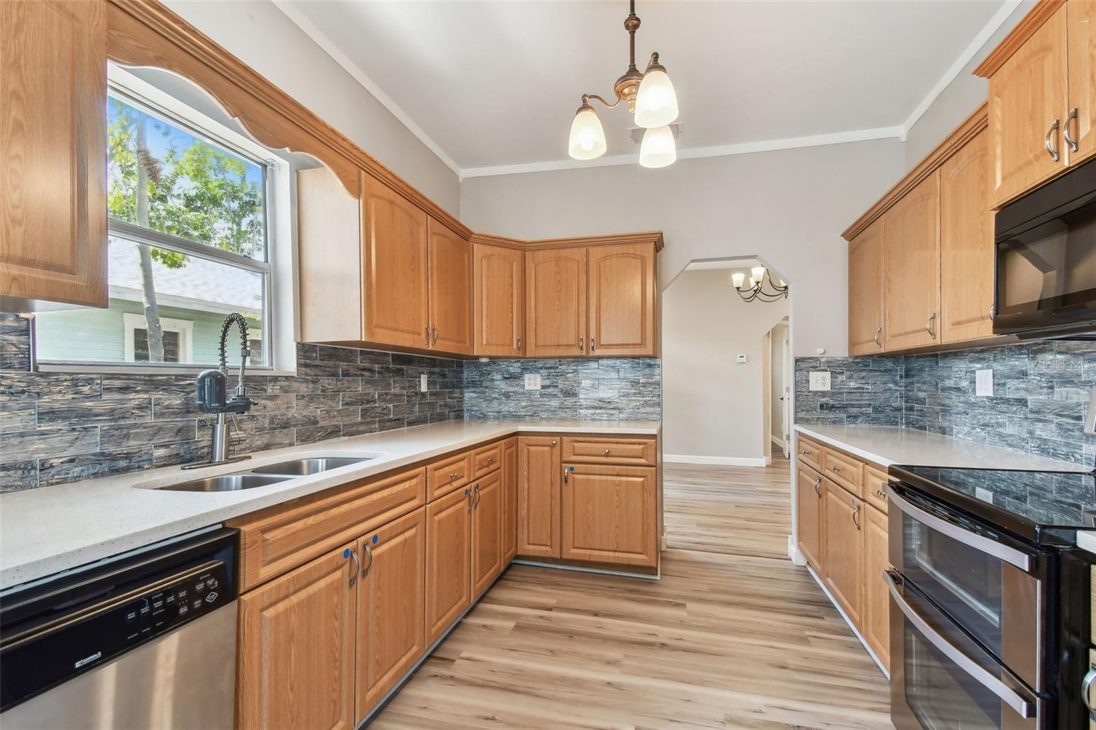 6939 3RD ST N, ST PETERSBURG, FL, 33702