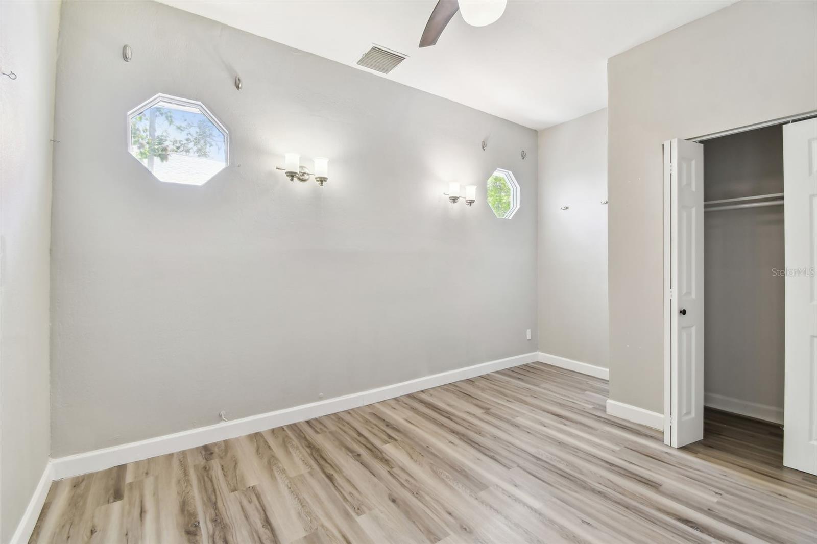 6939 3RD ST N, ST PETERSBURG, FL, 33702