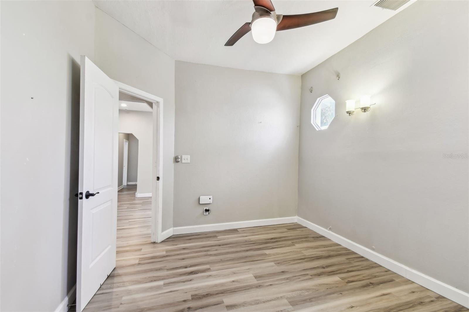 6939 3RD ST N, ST PETERSBURG, FL, 33702