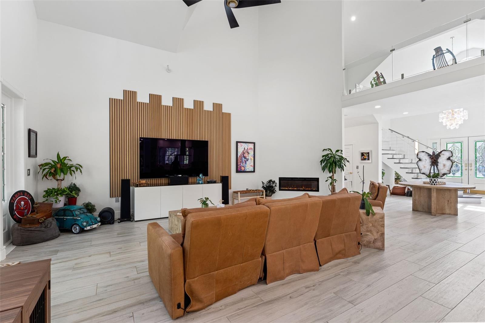 W7874617 Property Photo