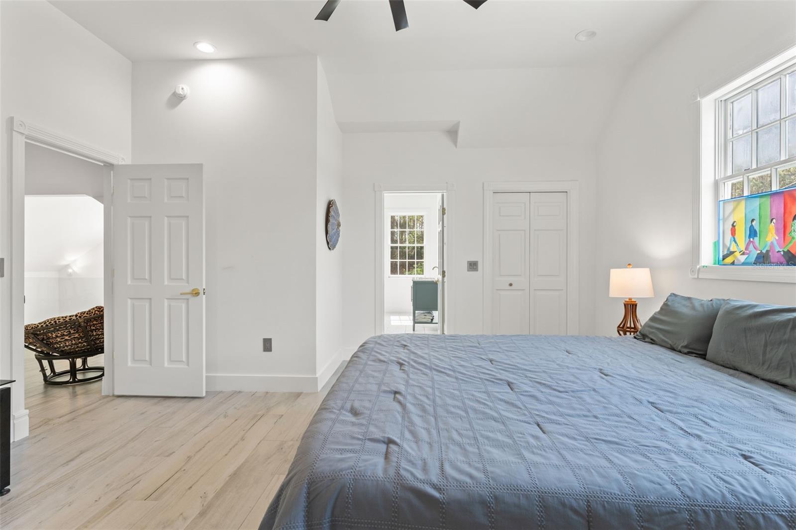 W7874617 Property Photo