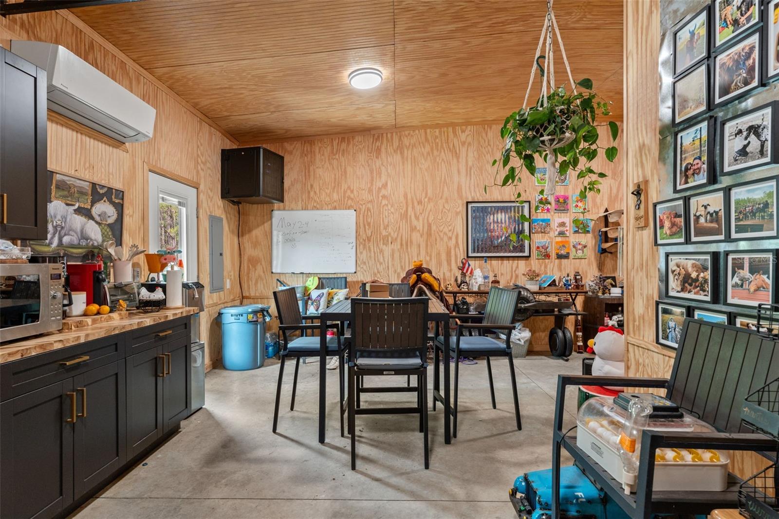 W7874617 Property Photo