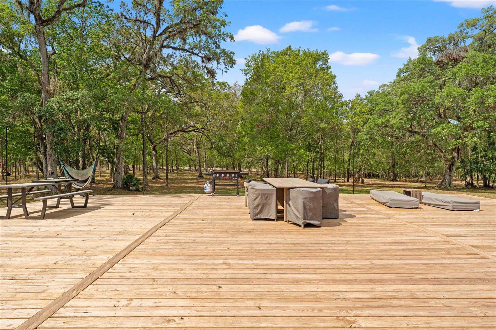 W7874617 Property Photo