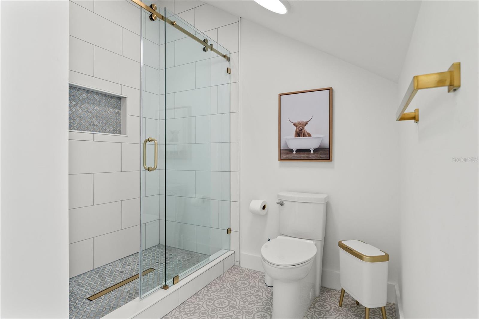 W7874617 Property Photo