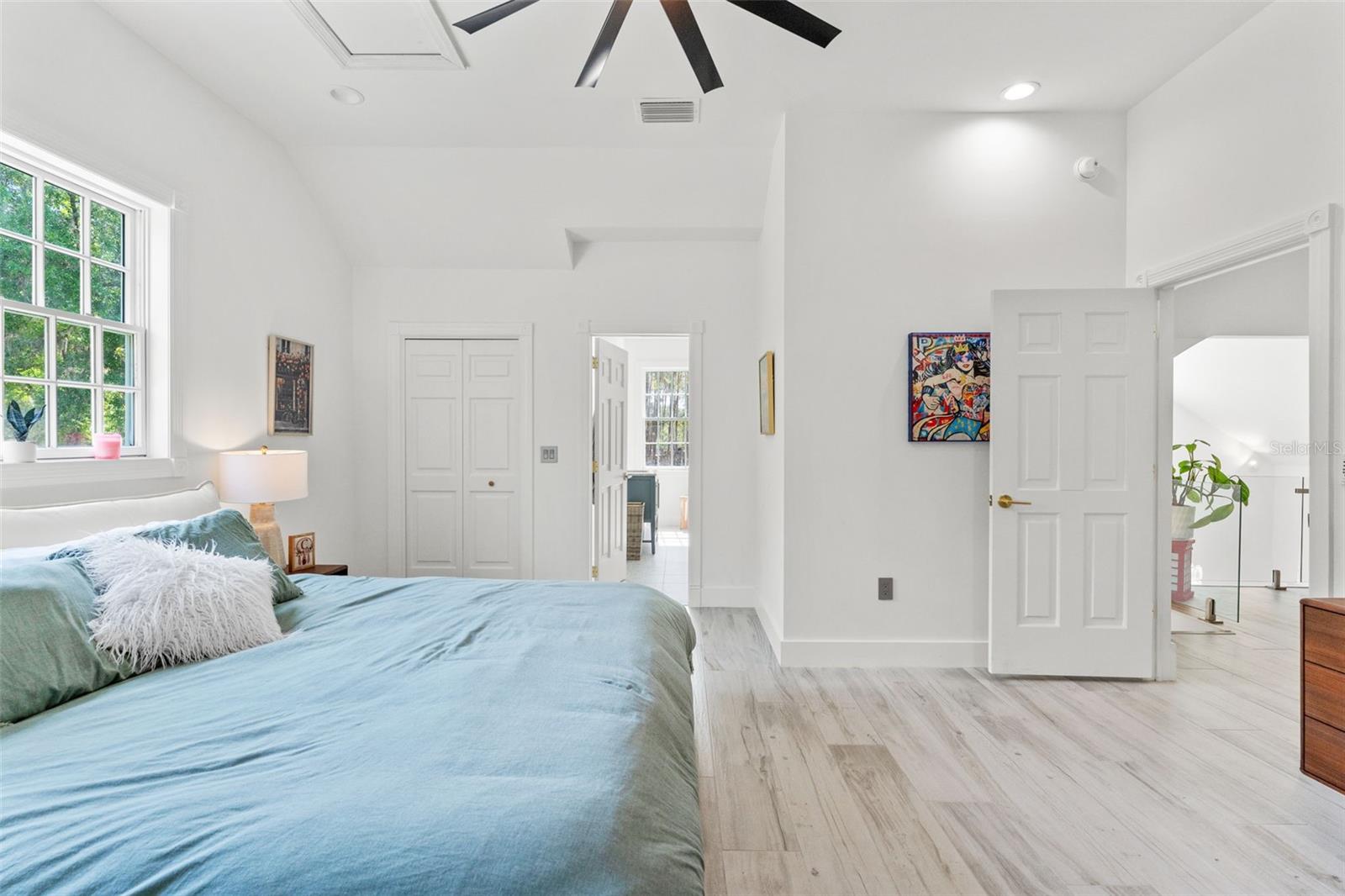 W7874617 Property Photo