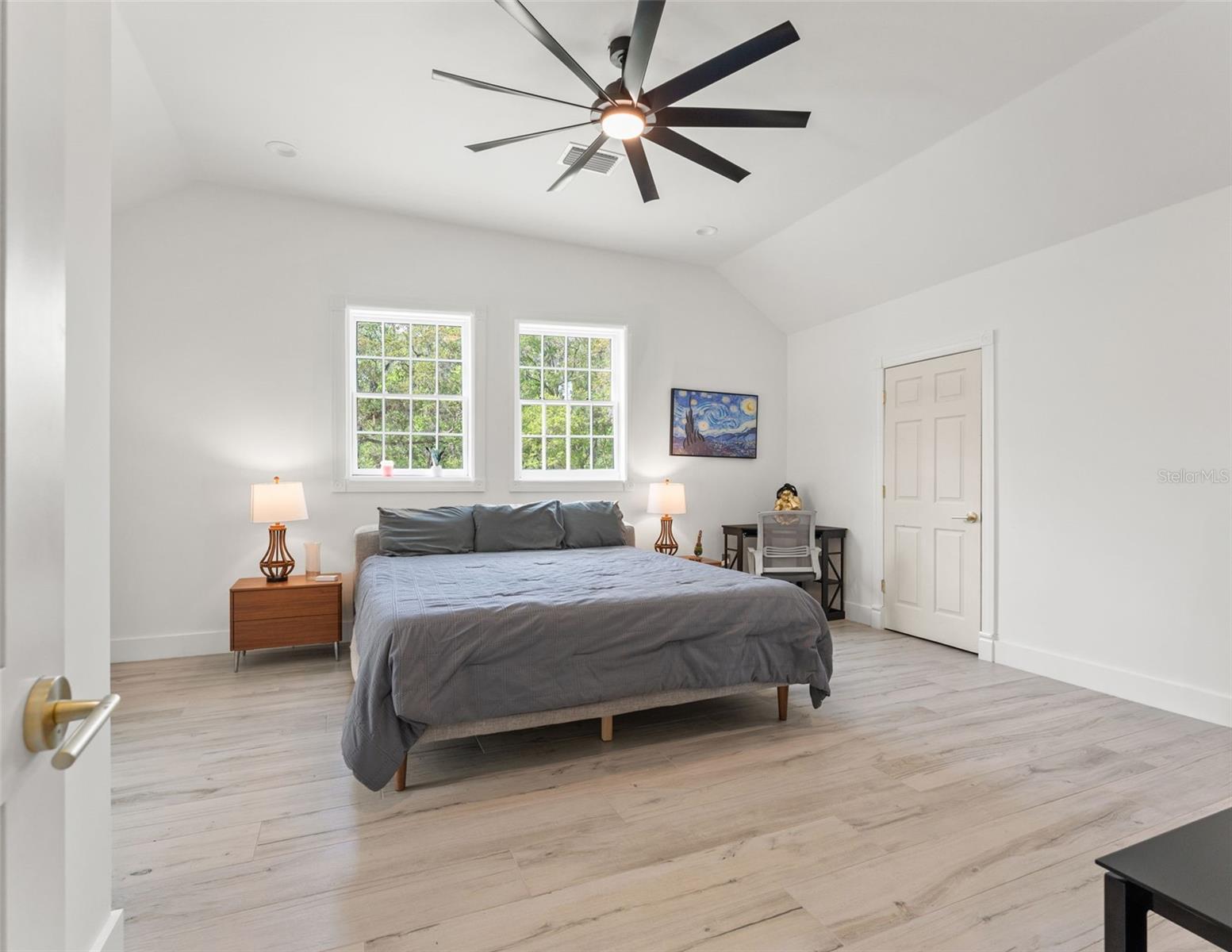 W7874617 Property Photo