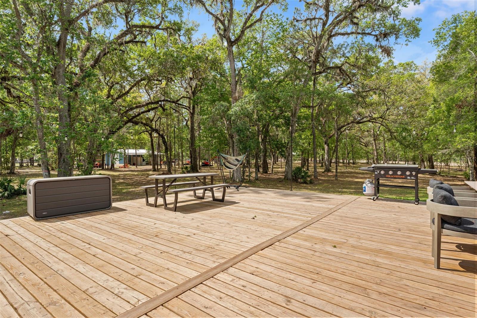 W7874617 Property Photo