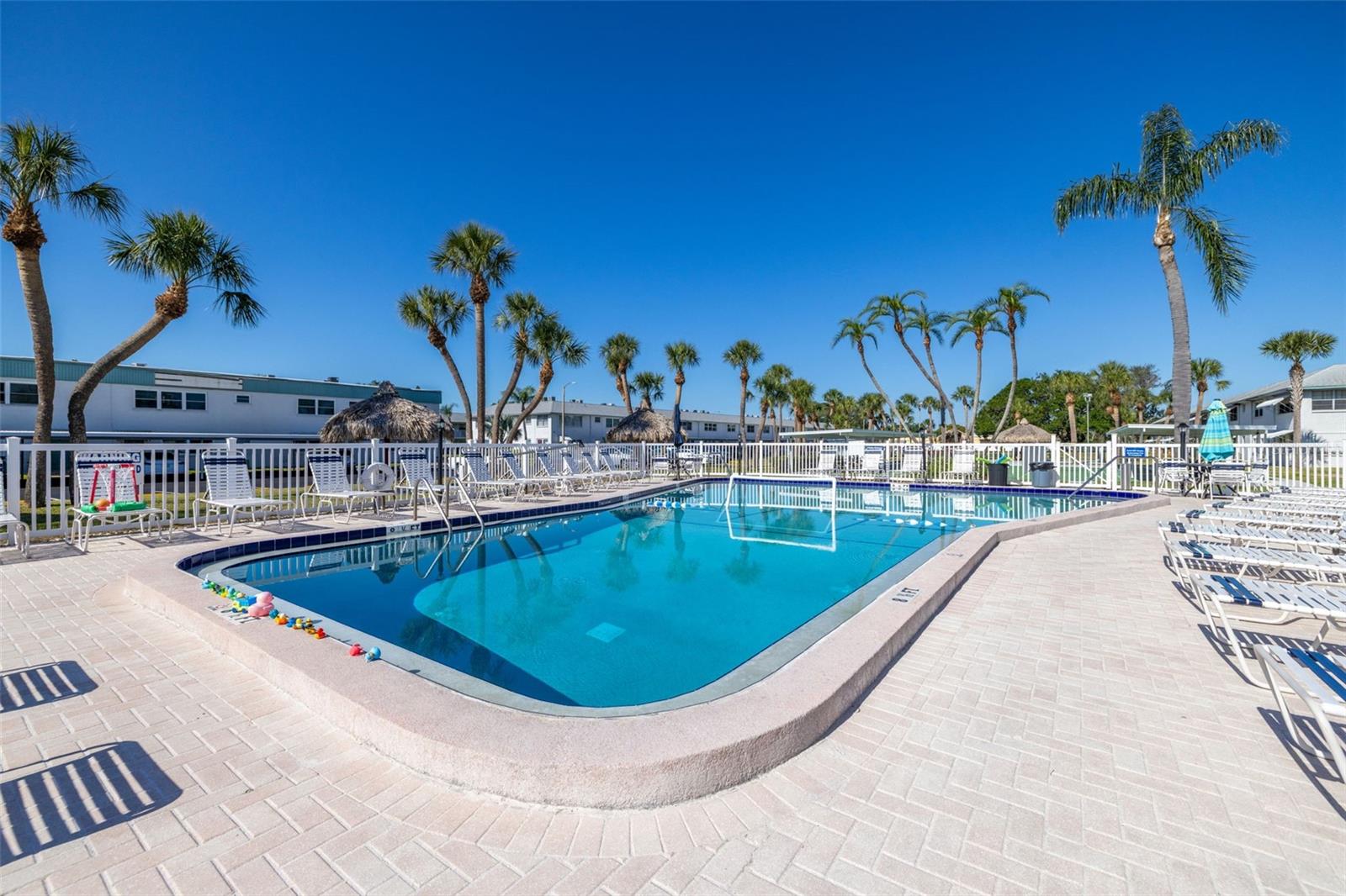 5247 81ST ST N #4, ST PETERSBURG, FL, 33709