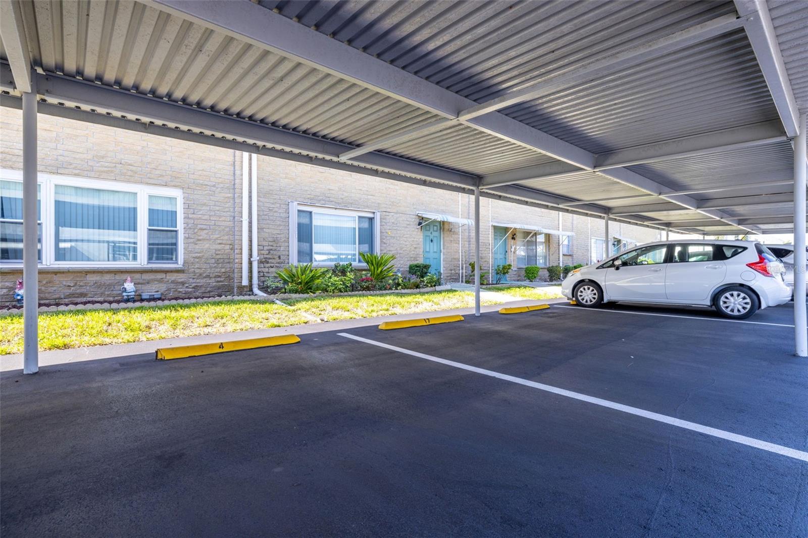 5247 81ST ST N #4, ST PETERSBURG, FL, 33709