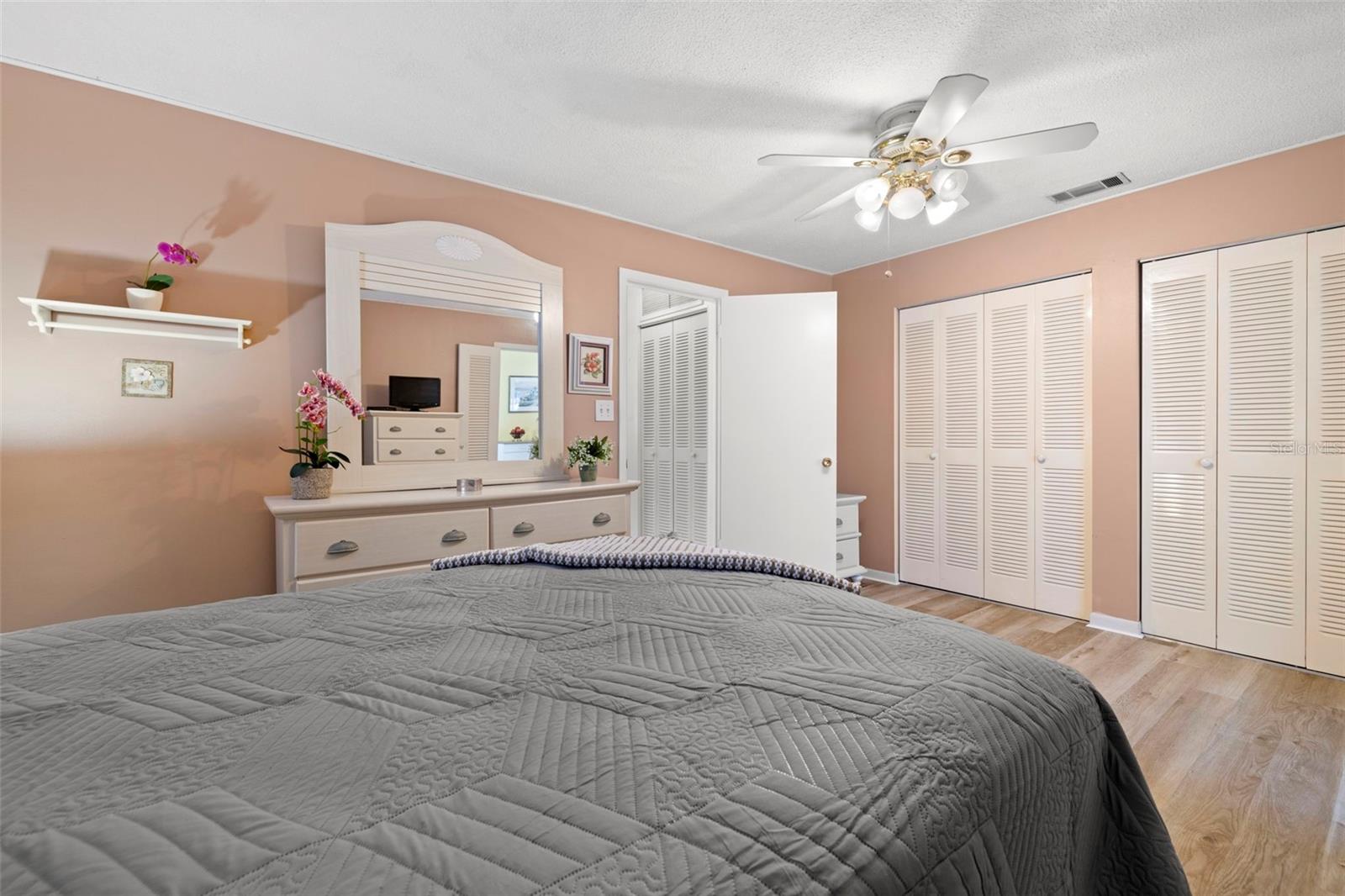 5247 81ST ST N #4, ST PETERSBURG, FL, 33709