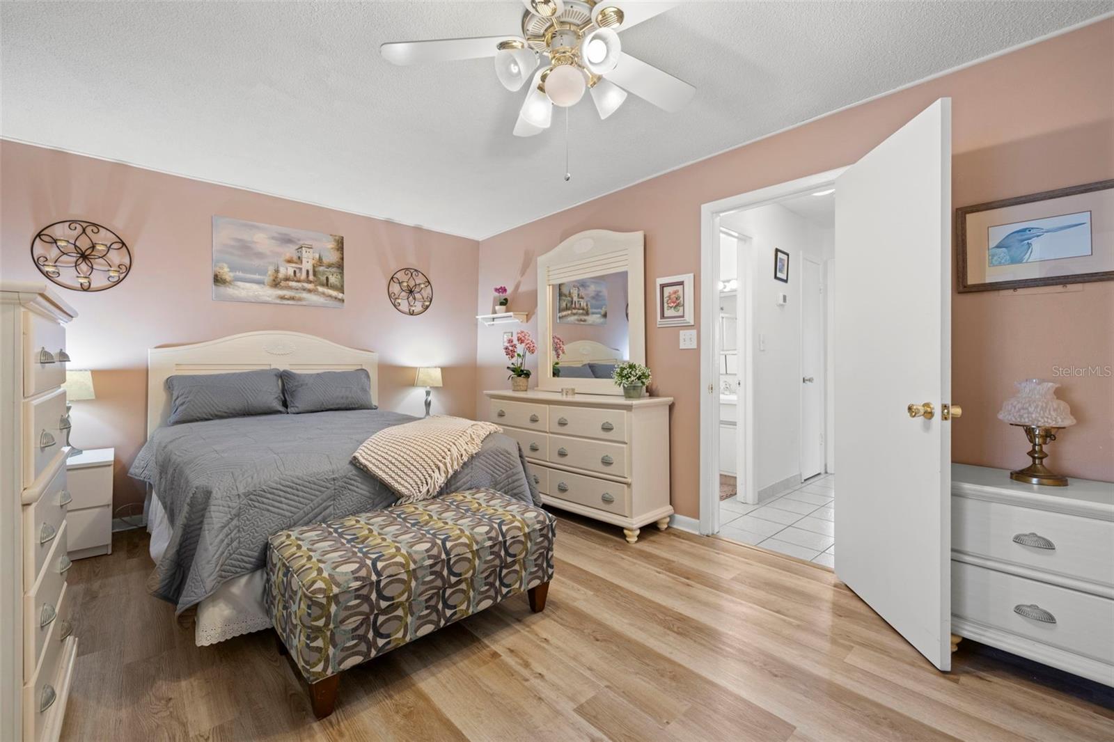 5247 81ST ST N #4, ST PETERSBURG, FL, 33709