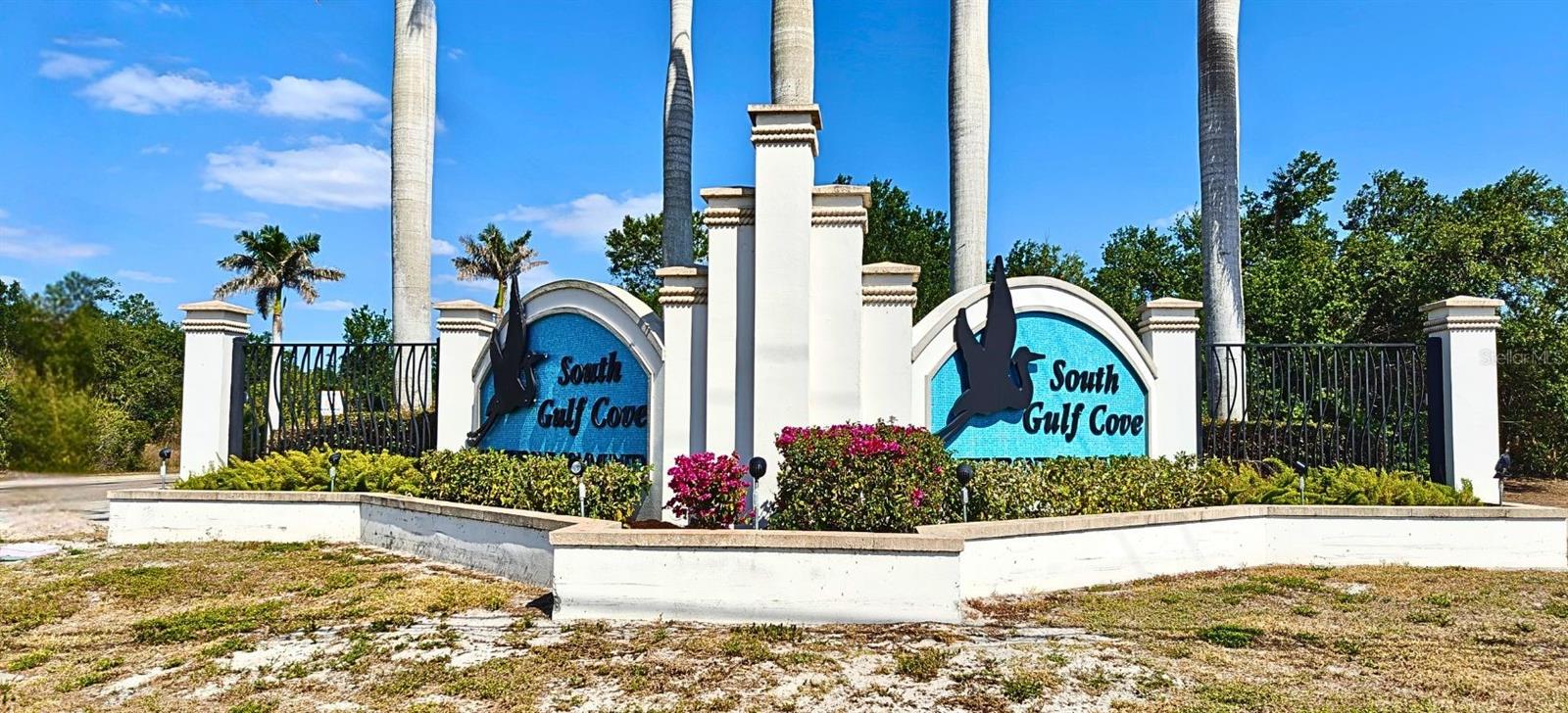 8233 BURWELL CIR, PORT CHARLOTTE, FL, 33981