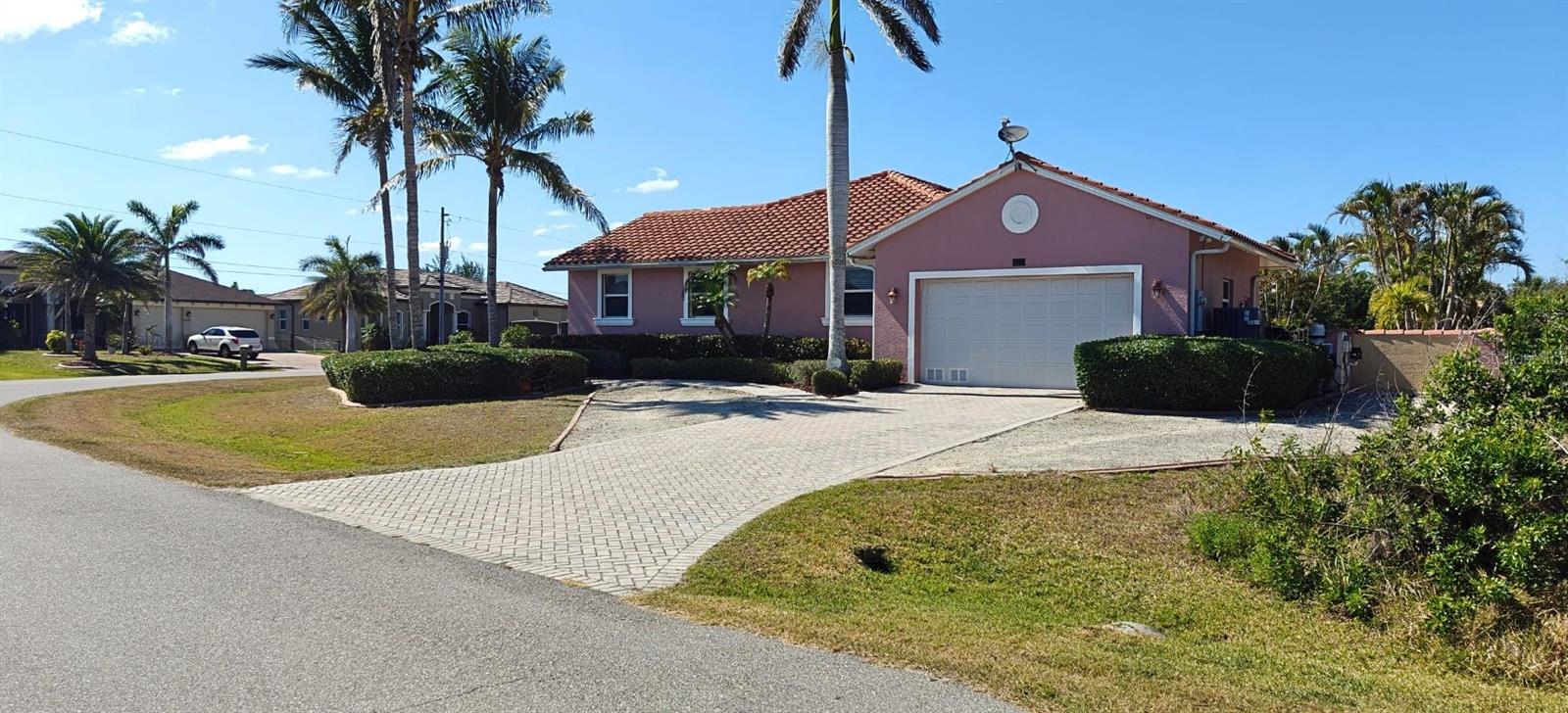 8233 BURWELL CIR, PORT CHARLOTTE, FL, 33981