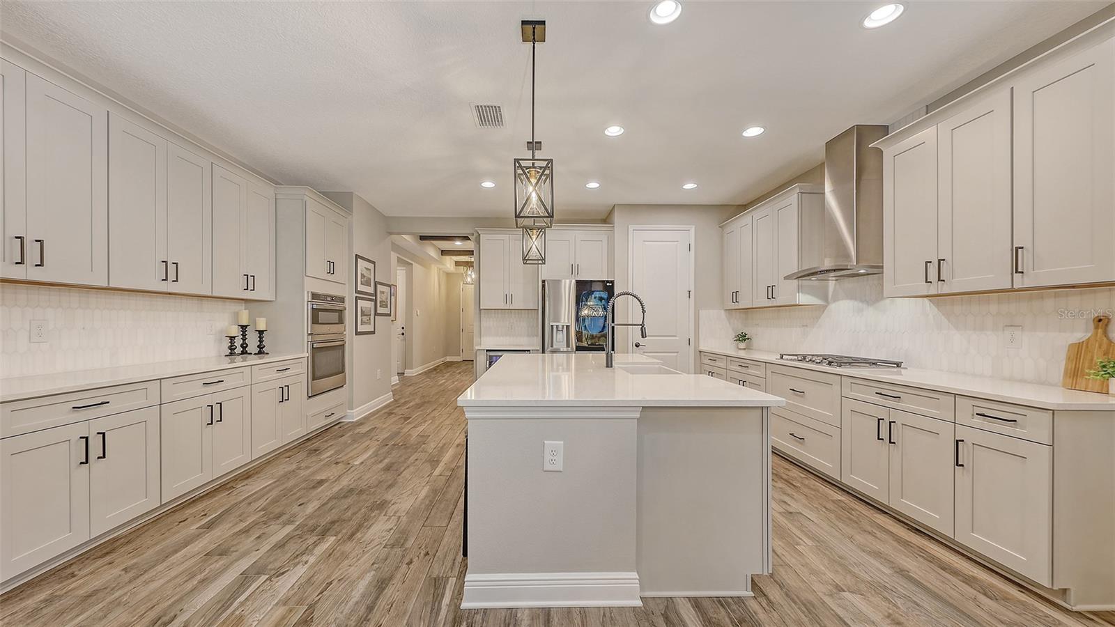 16742 SAVORY MIST CIR, BRADENTON, FL, 34211