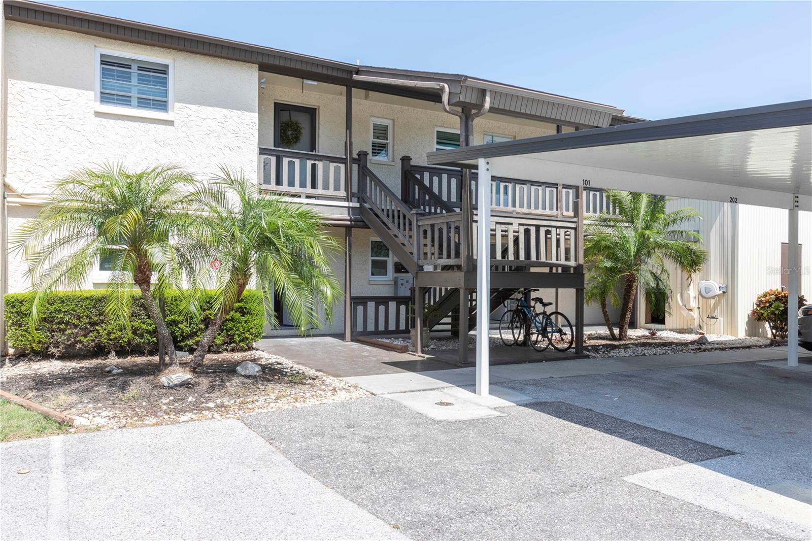 4609 MARINE PKWY #102, NEW PORT RICHEY, FL, 34652