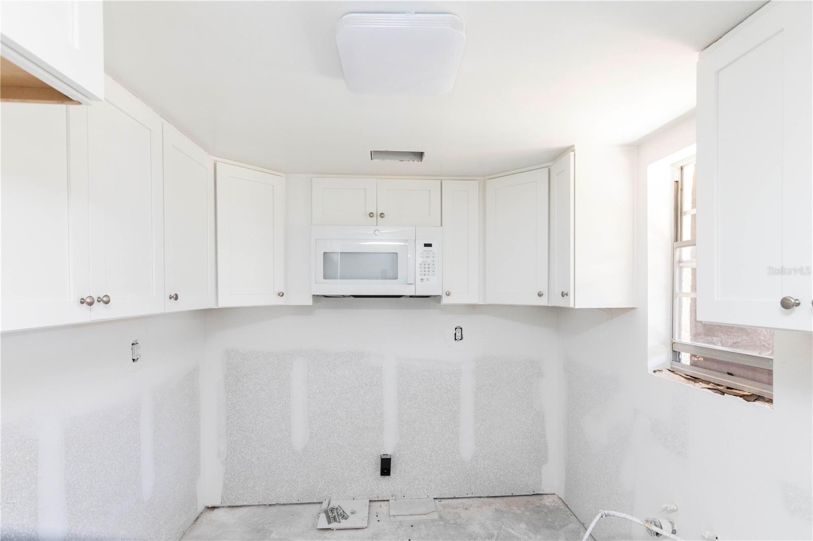 4609 MARINE PKWY #102, NEW PORT RICHEY, FL, 34652