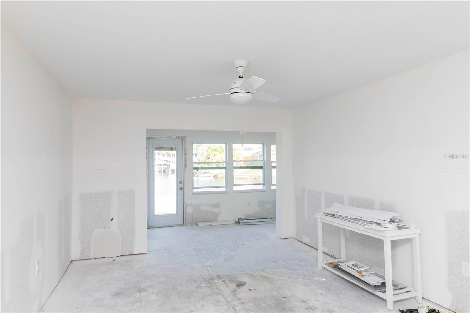 4609 MARINE PKWY #102, NEW PORT RICHEY, FL, 34652