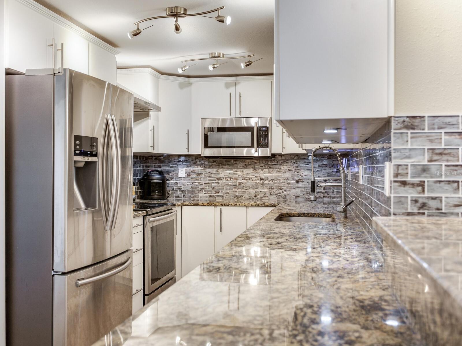 2700 COVE CAY DR #1-2D, CLEARWATER, FL, 33760