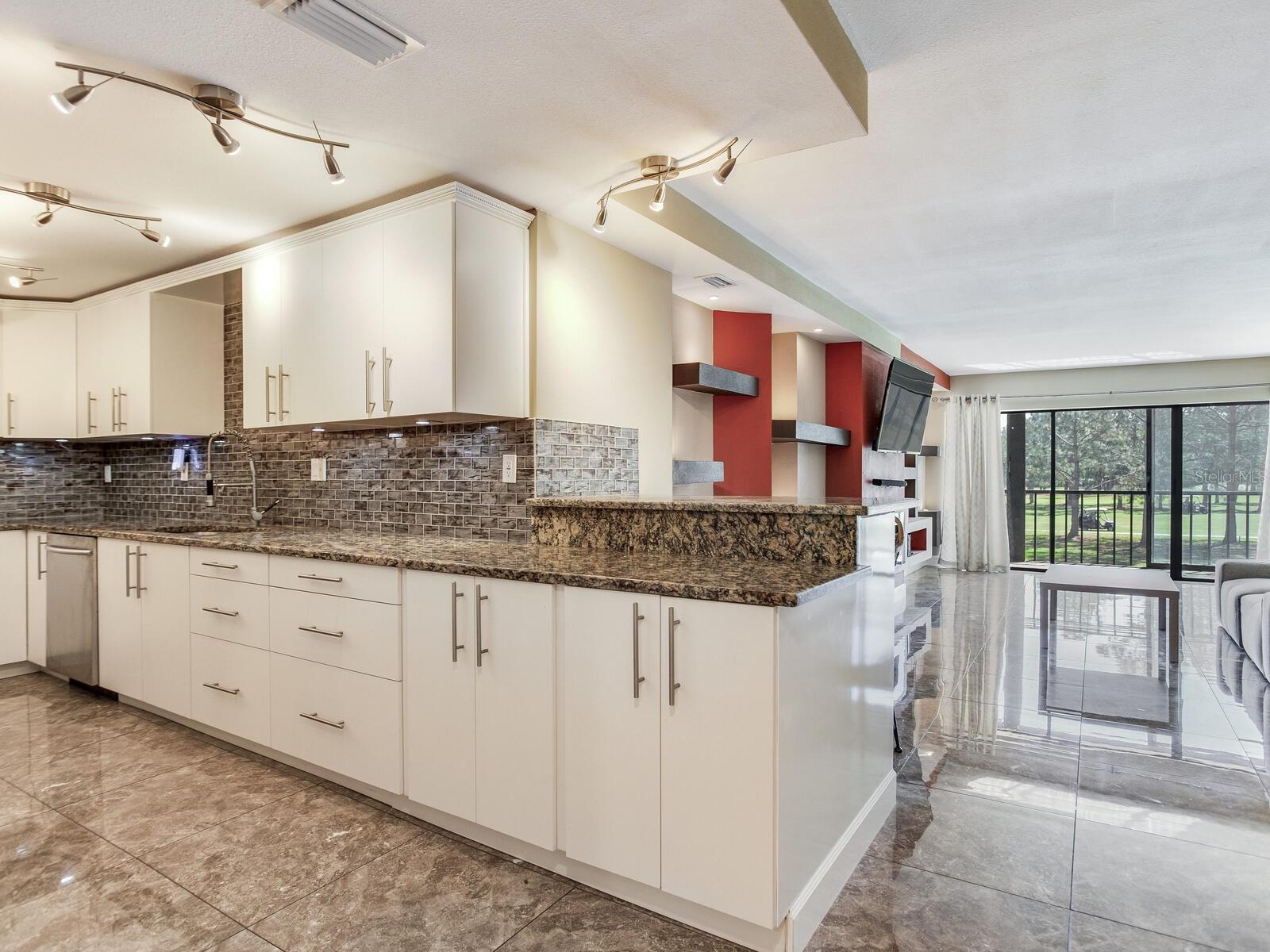 2700 COVE CAY DR #1-2D, CLEARWATER, FL, 33760