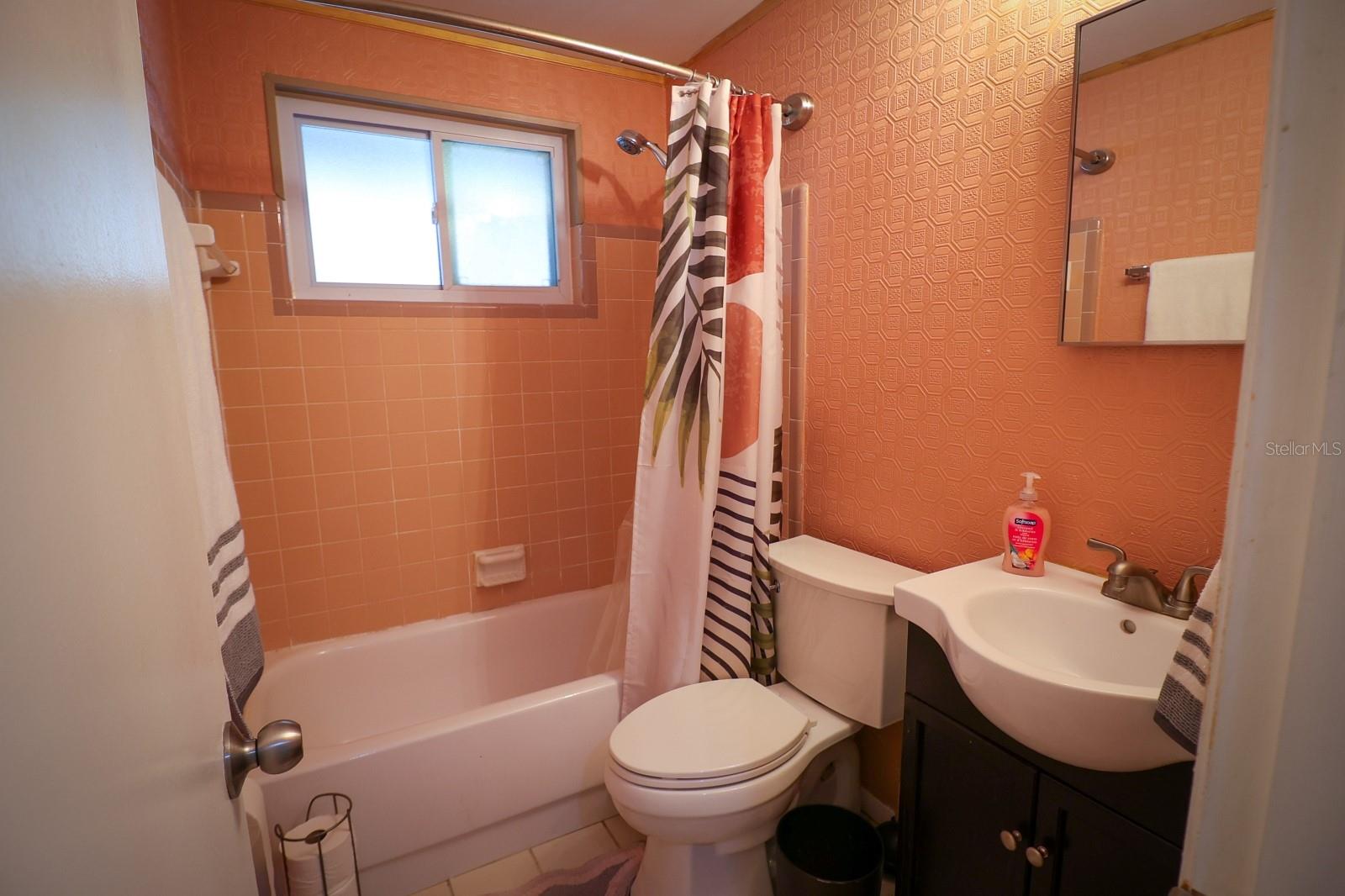 1 COSMOS DR, ORLANDO, FL, 32807