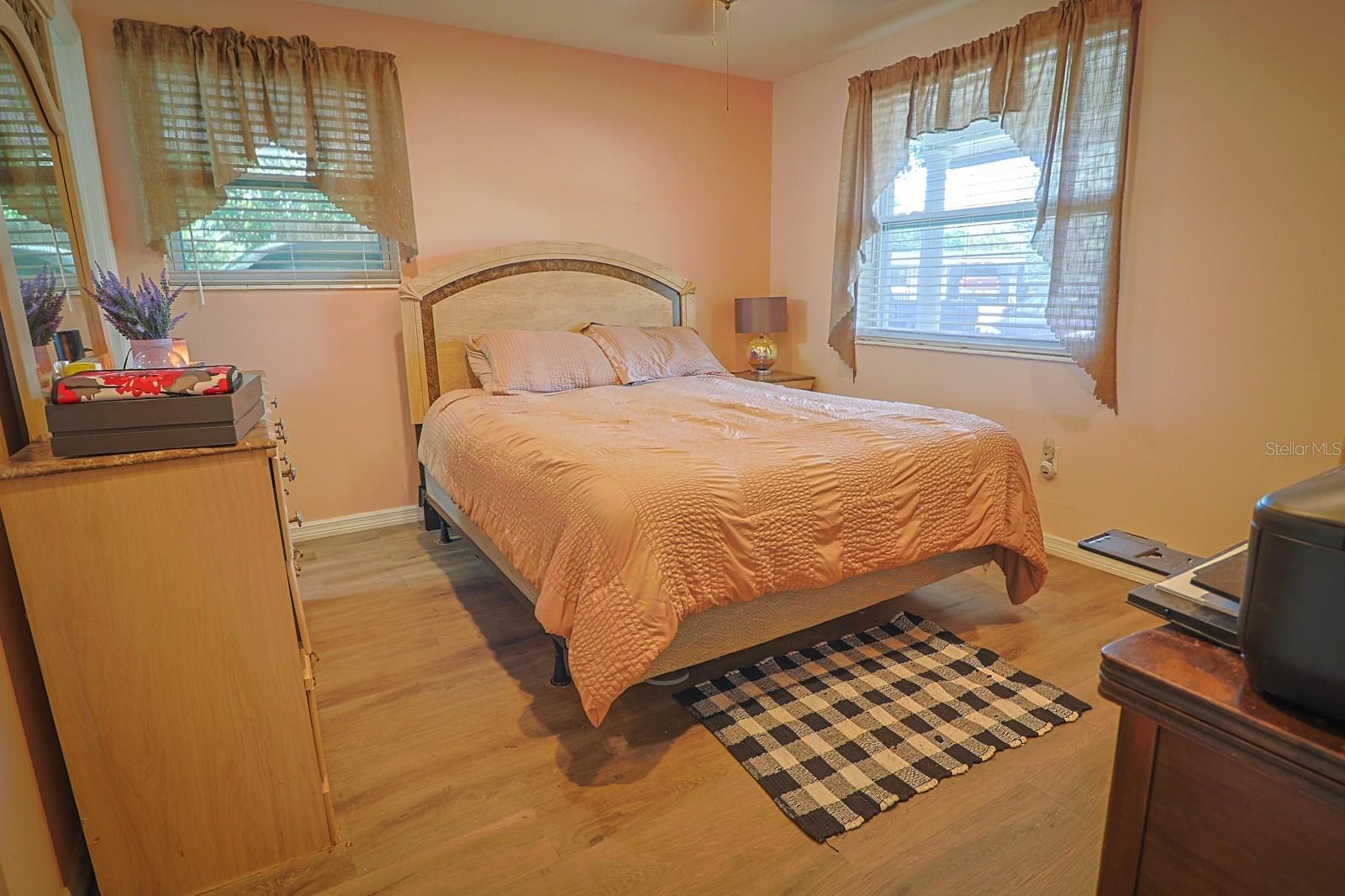 1 COSMOS DR, ORLANDO, FL, 32807