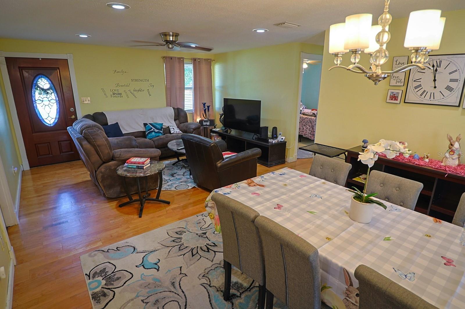 1 COSMOS DR, ORLANDO, FL, 32807