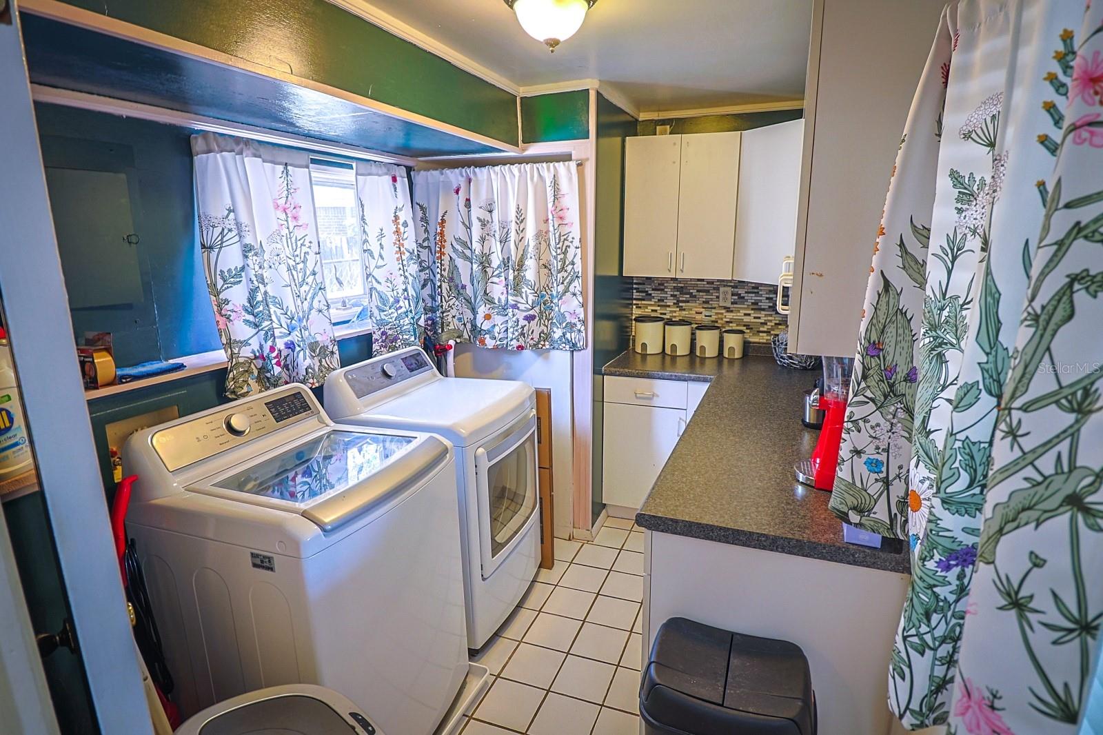 1 COSMOS DR, ORLANDO, FL, 32807