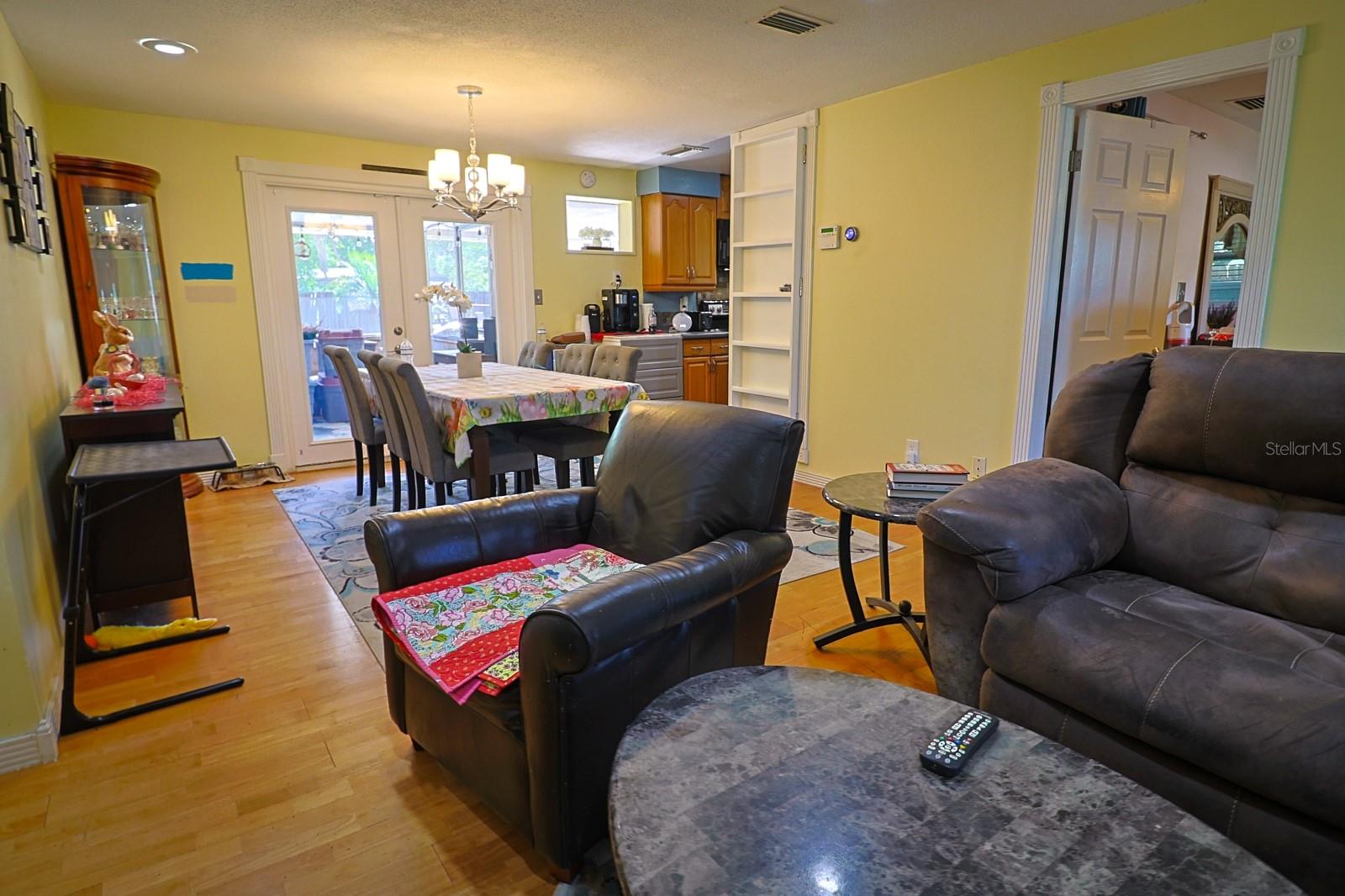 1 COSMOS DR, ORLANDO, FL, 32807