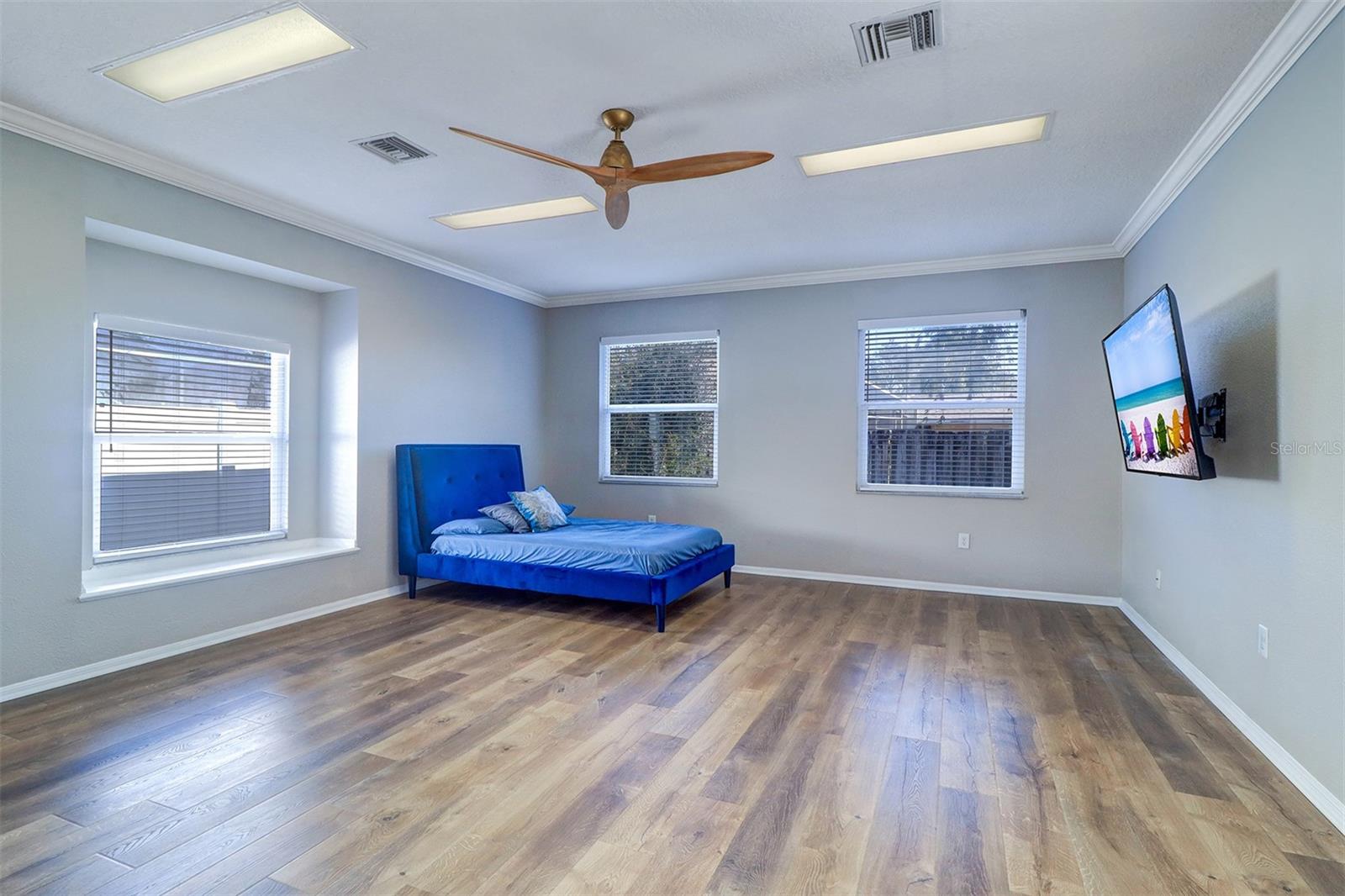 335 PALMDALE DR, OLDSMAR, FL, 34677