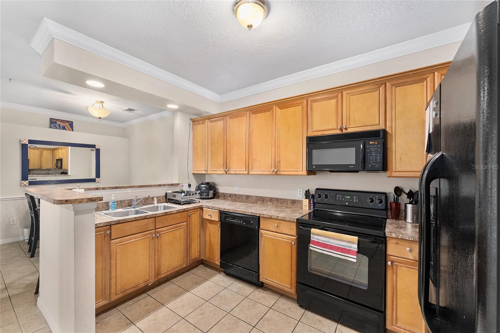 1142 SW 9TH RD #103, GAINESVILLE, FL, 32601