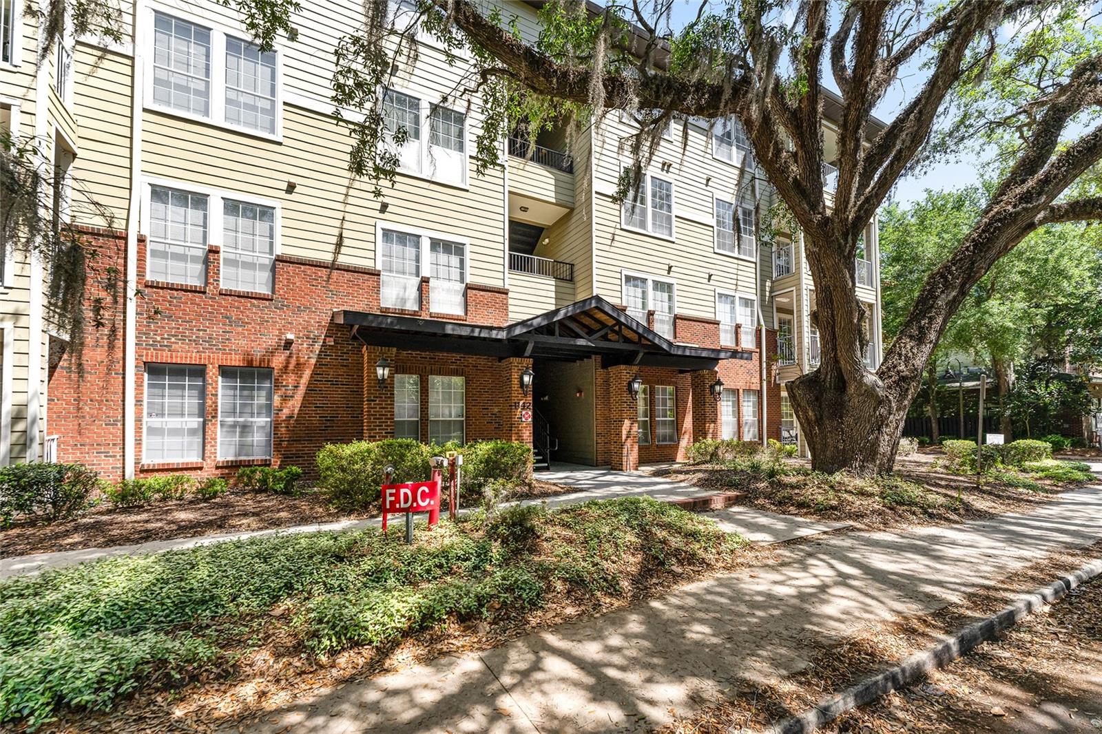 1142 SW 9TH RD #103, GAINESVILLE, FL, 32601