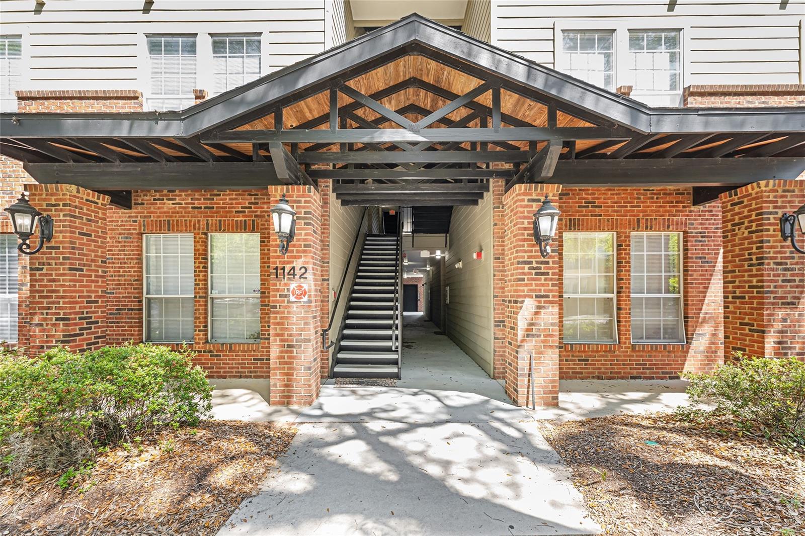 1142 SW 9TH RD #103, GAINESVILLE, FL, 32601