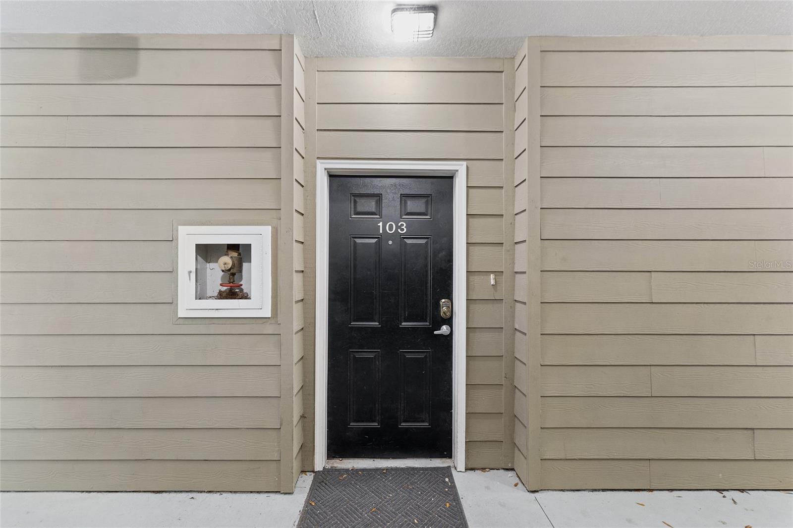 1142 SW 9TH RD #103, GAINESVILLE, FL, 32601