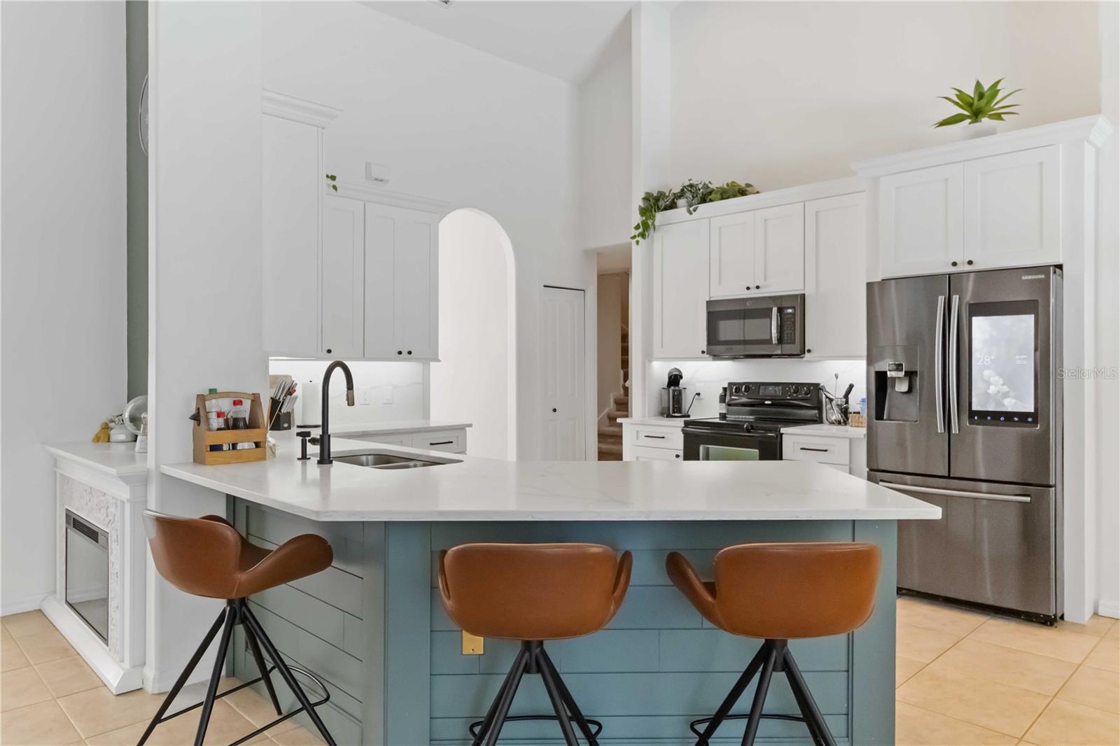 3329 CYPRESS LANDING DR, VALRICO, FL, 33596