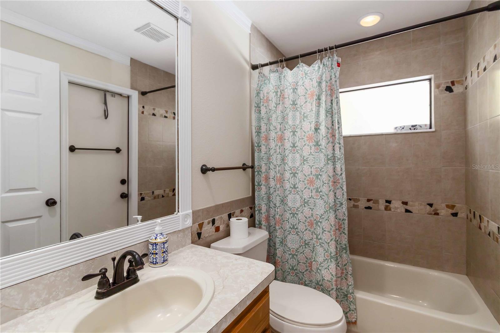 3329 CYPRESS LANDING DR, VALRICO, FL, 33596