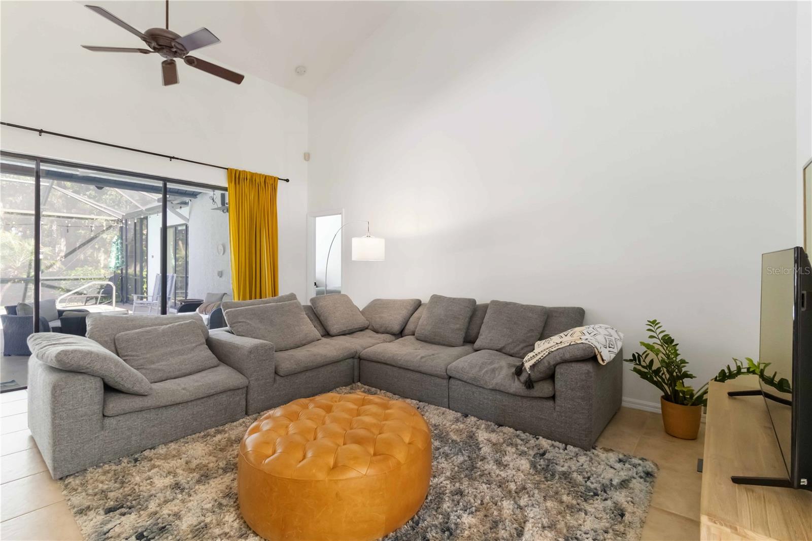 3329 CYPRESS LANDING DR, VALRICO, FL, 33596