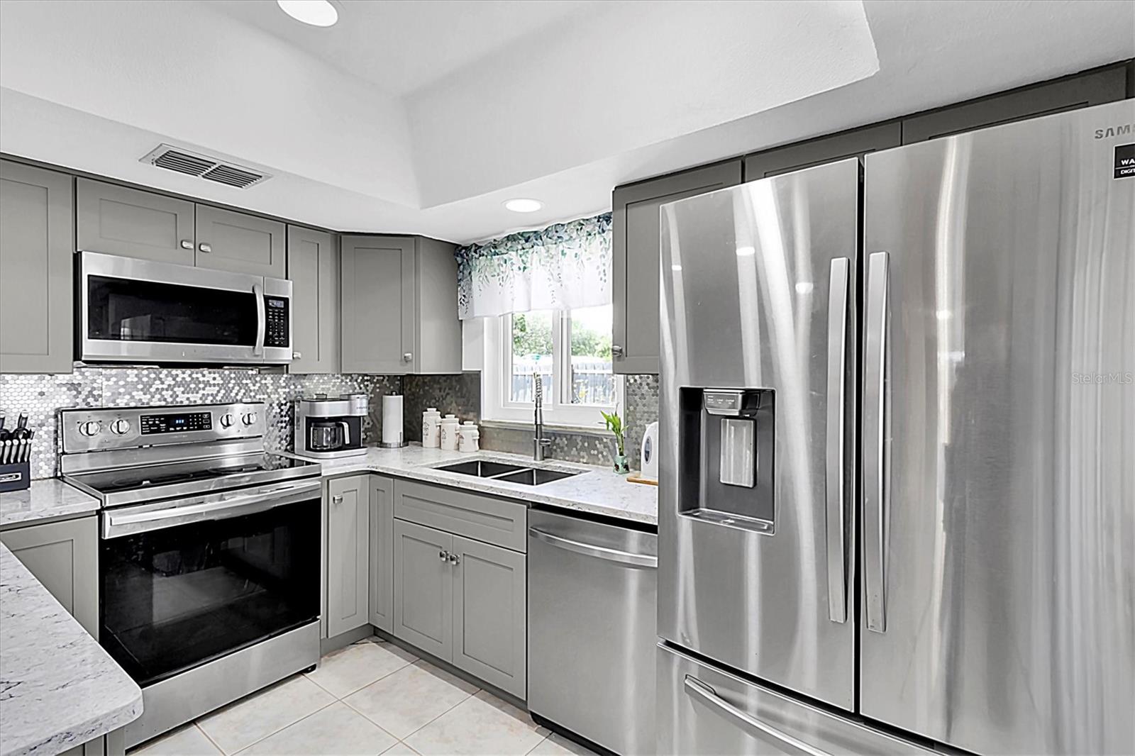 1428 CHESTERFIELD DR, DUNEDIN, FL, 34698