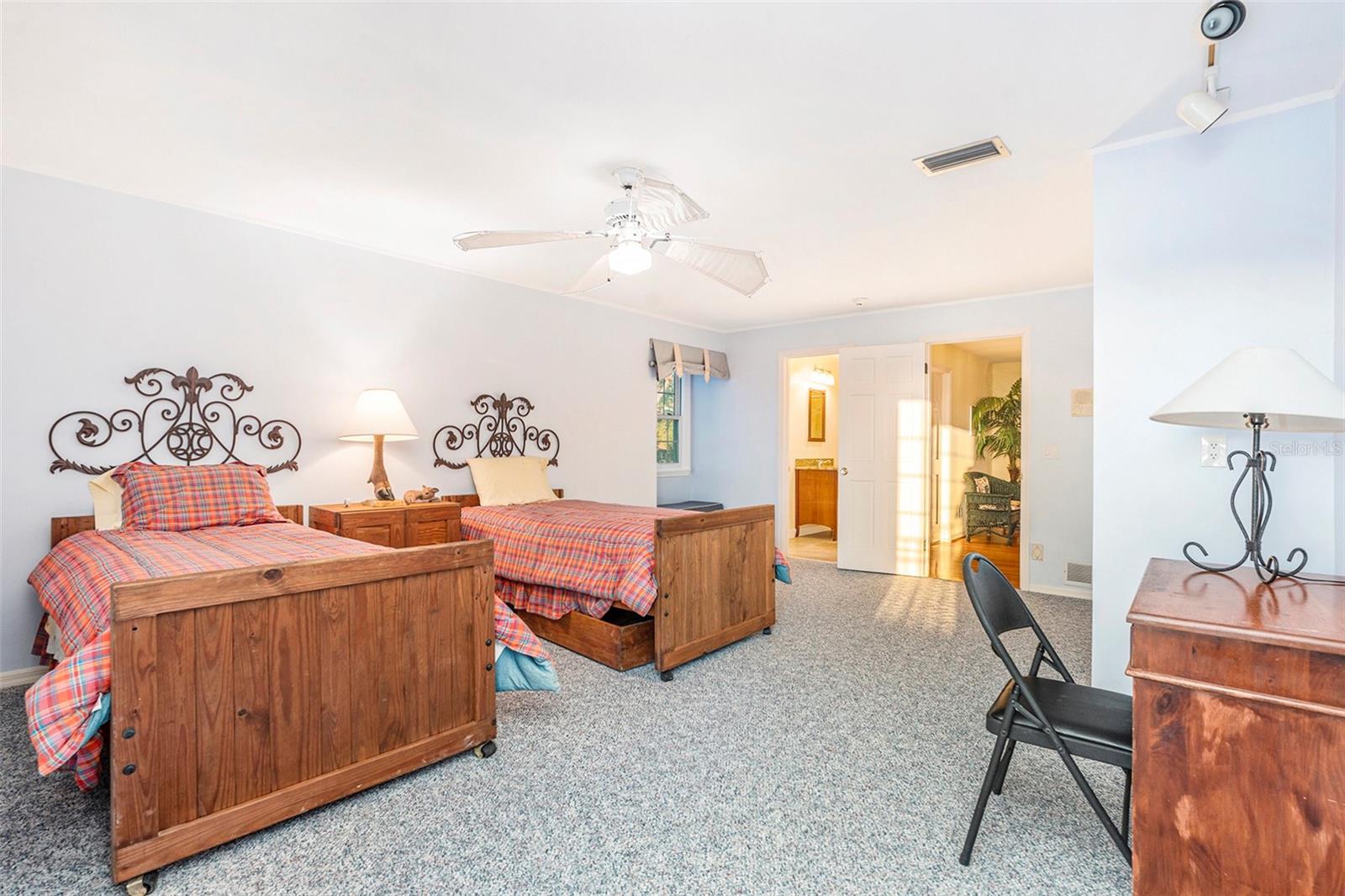 224 HARBOR VIEW LN, LARGO, FL, 33770