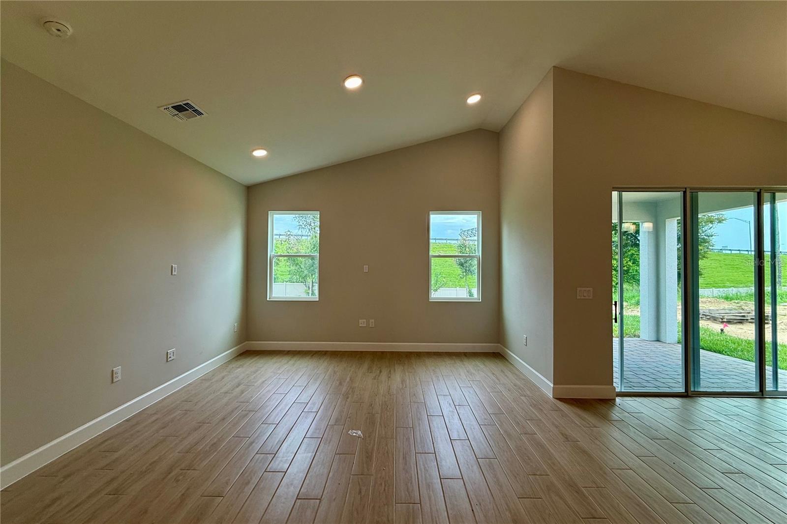 738 POINTE EMERSON BLVD, APOPKA, FL, 32703